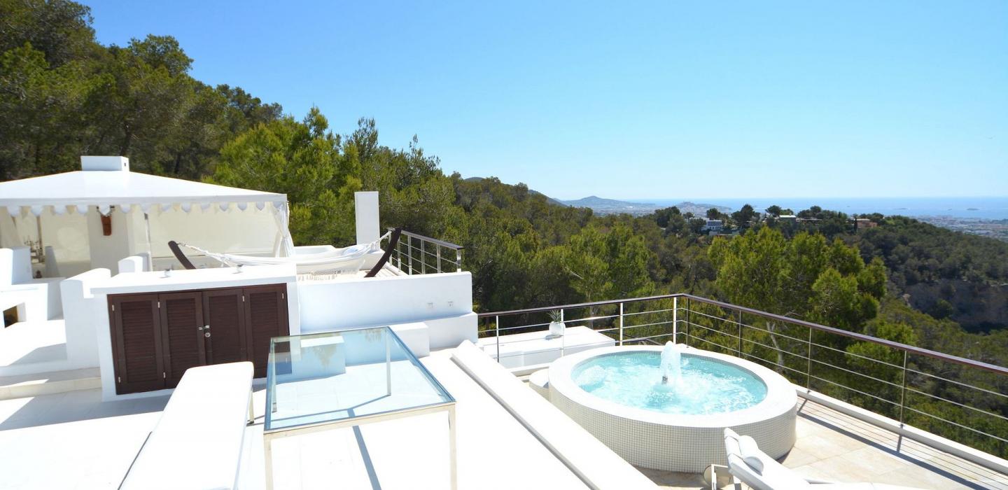 Ibi002 - Most Exclusive Luxury Villa in Ibiza