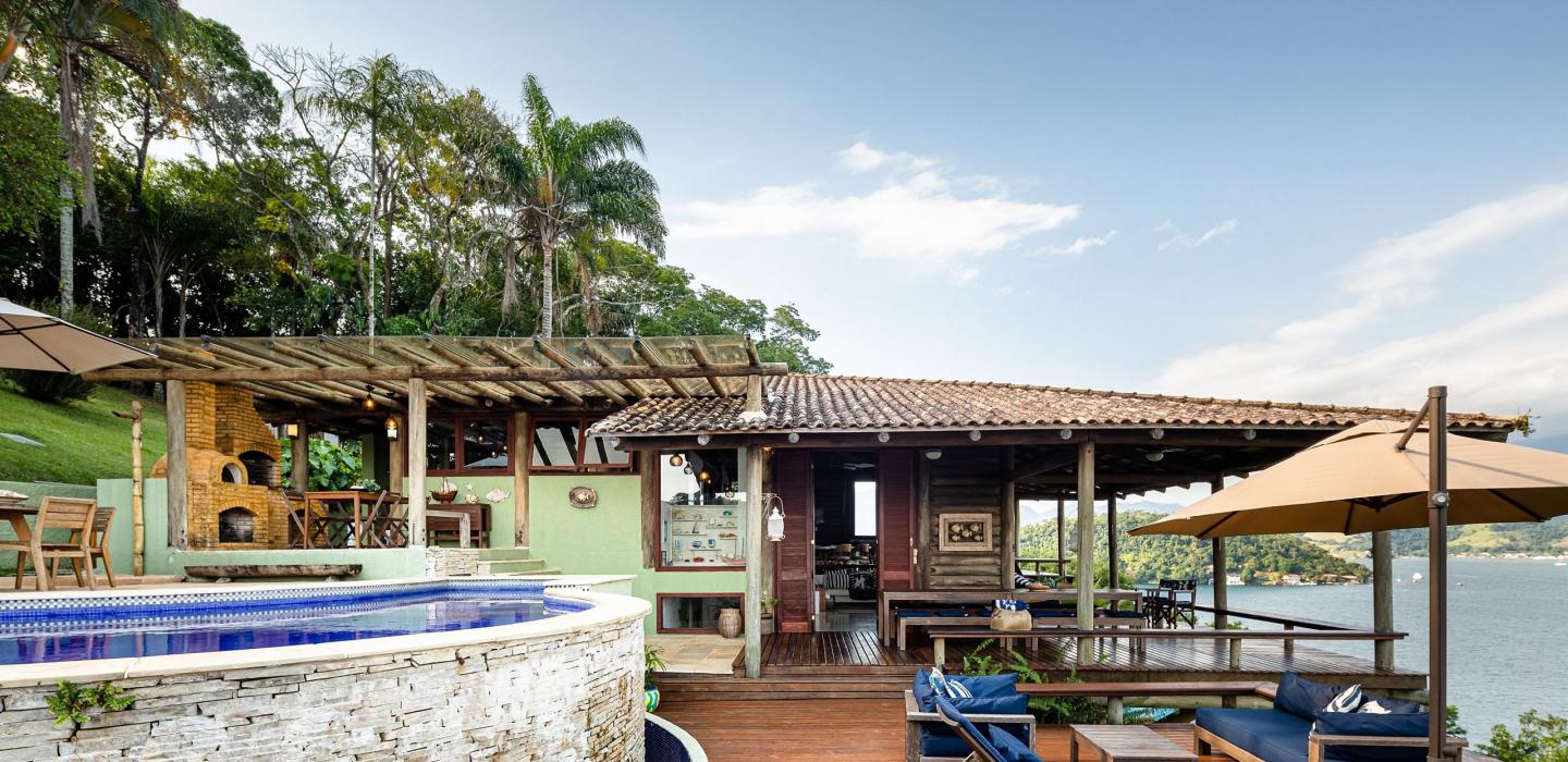 Ang014 - Belle villa de 6 suites avec large vue à Angra