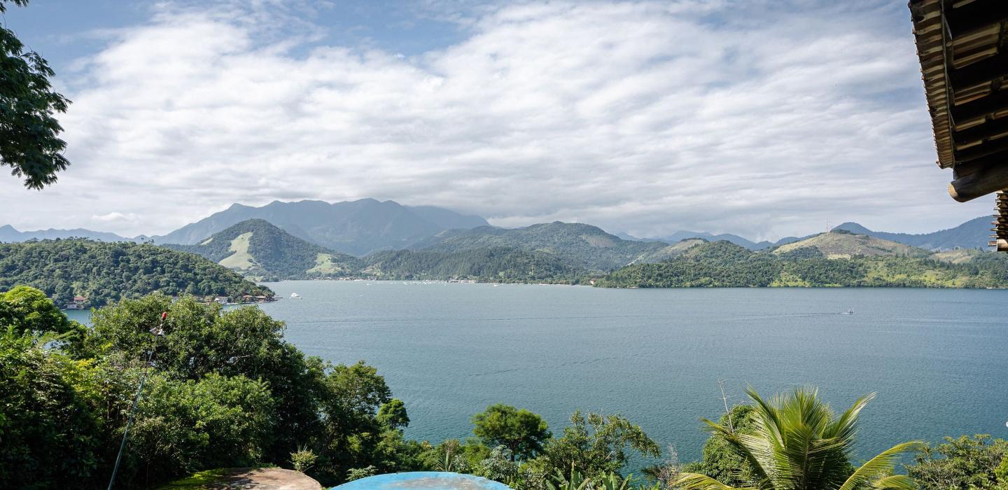 Ang014 - Belle villa de 6 suites avec large vue à Angra