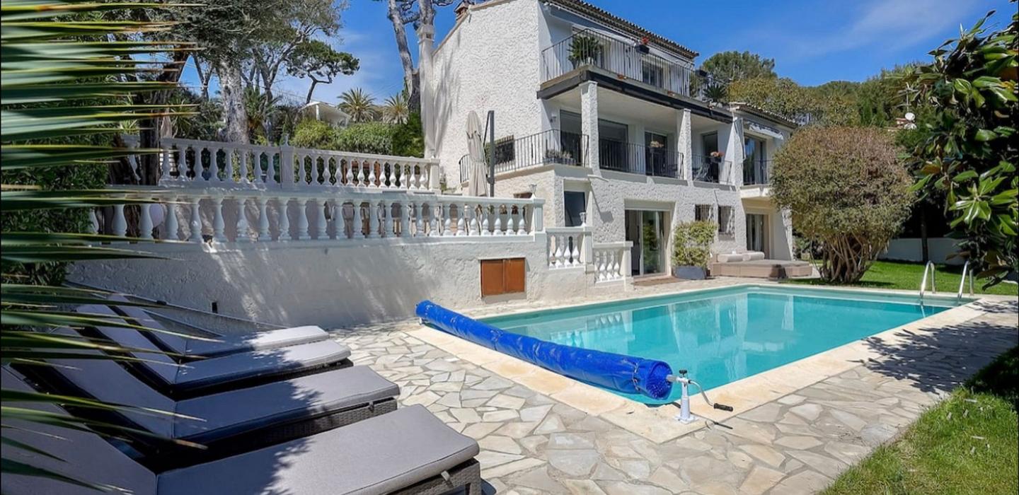 Azu037 - Belle villa vue mer, Cap d'Antibes