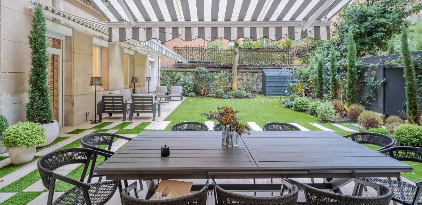 Par120 - Apartment with large garden in Paris 16