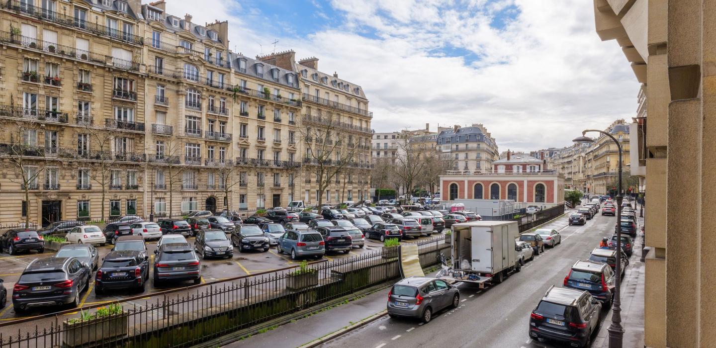 Par115 - Appartement de 2 suites à Porte Dauphine
