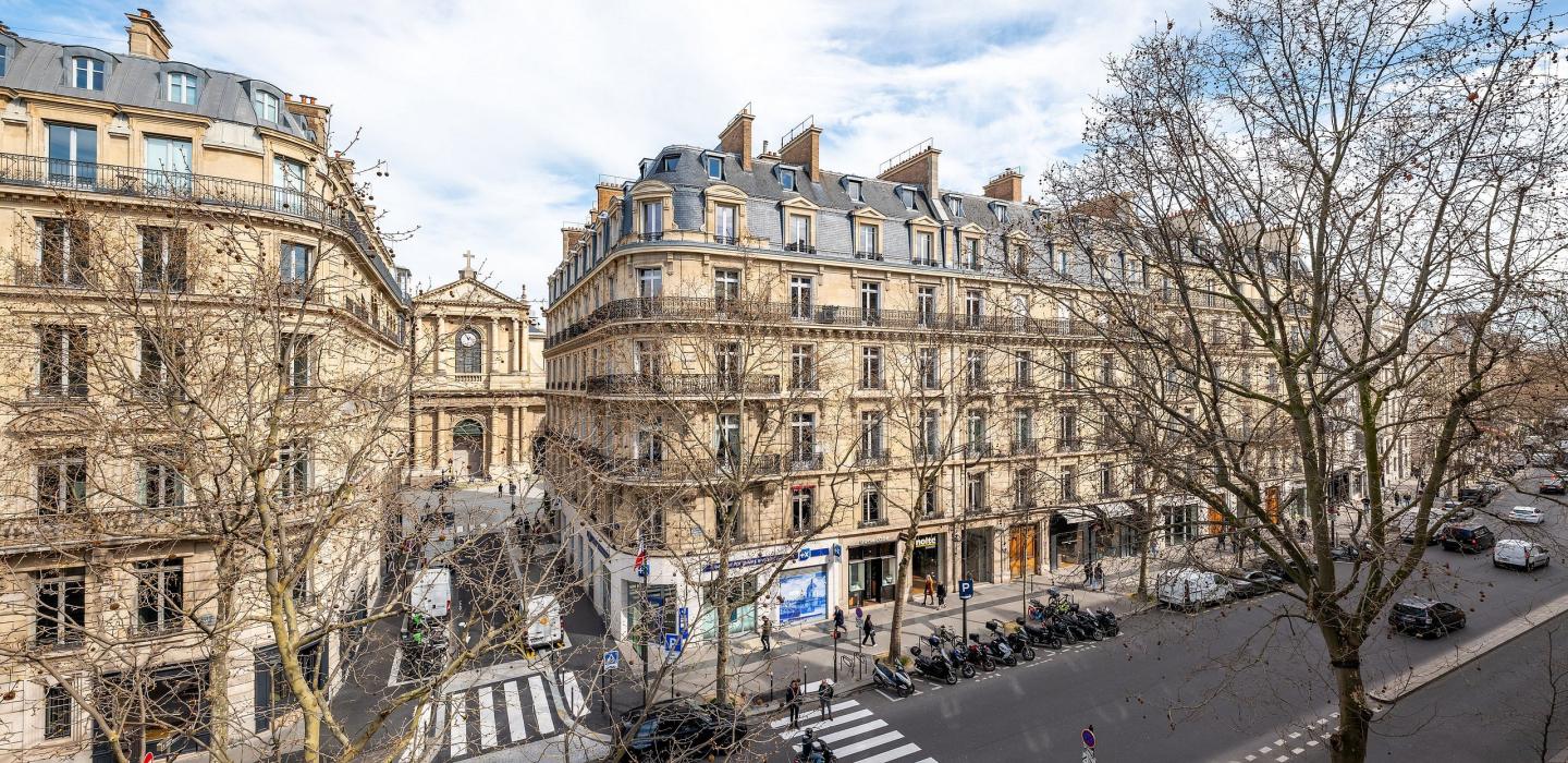 Par070 - Luxury apartment in Saint Germain