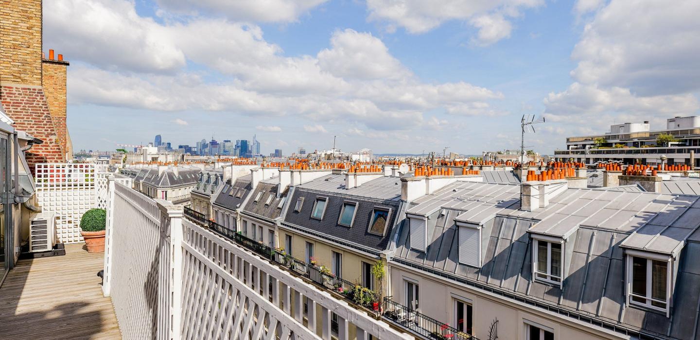 Par141 - Appartement de 3 chambres avec terrasse