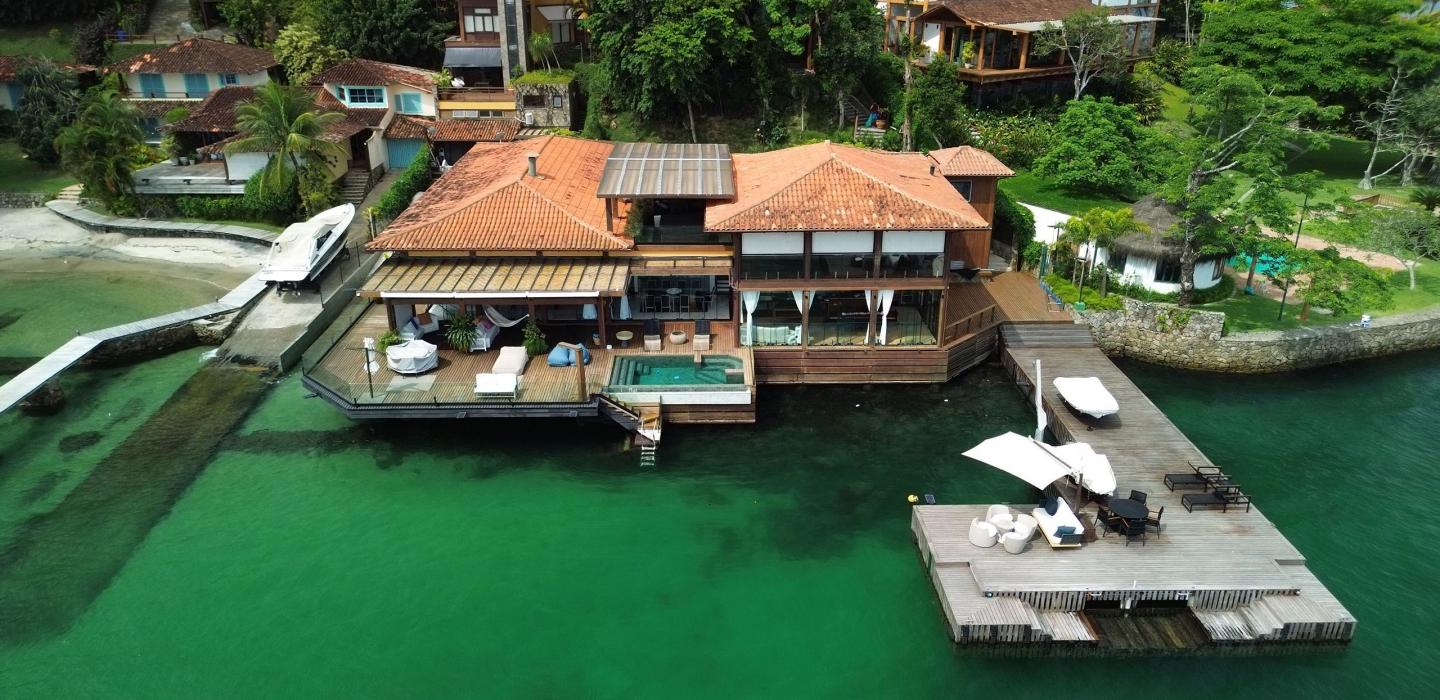 Ang064 - Maison de luxe en bord de mer à Angra dos Reis