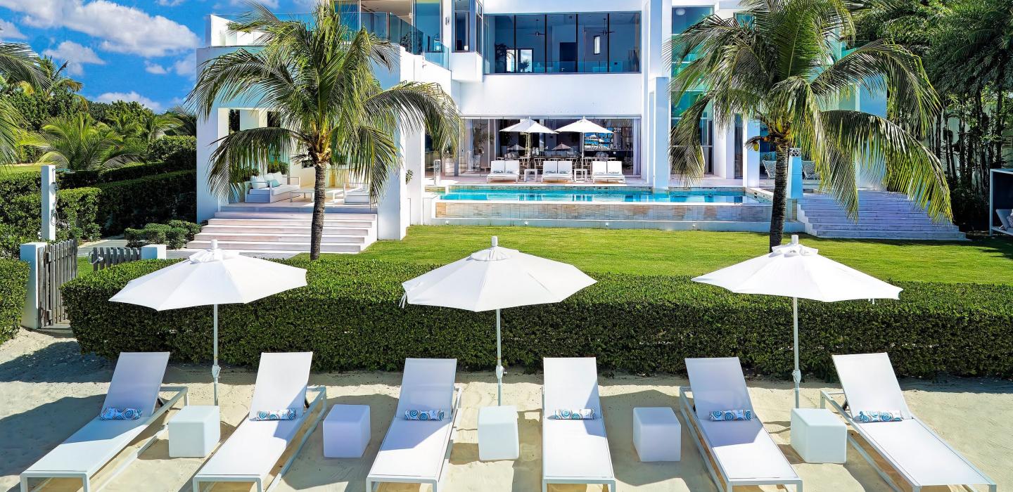 Aia003 – Beachfront villa in Meads Bay, Anguilla