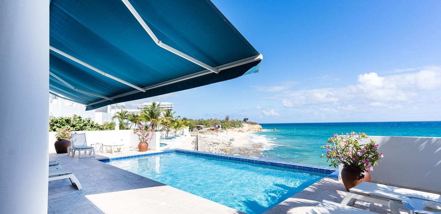Sxm056 – Villa frente al mar con terraza en Cupecoy