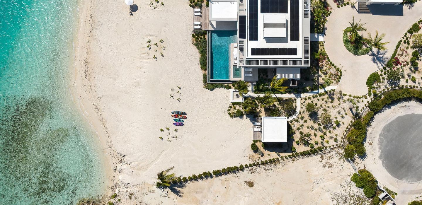 Tci002 – Élégante villa en bord de mer à Grace Bay