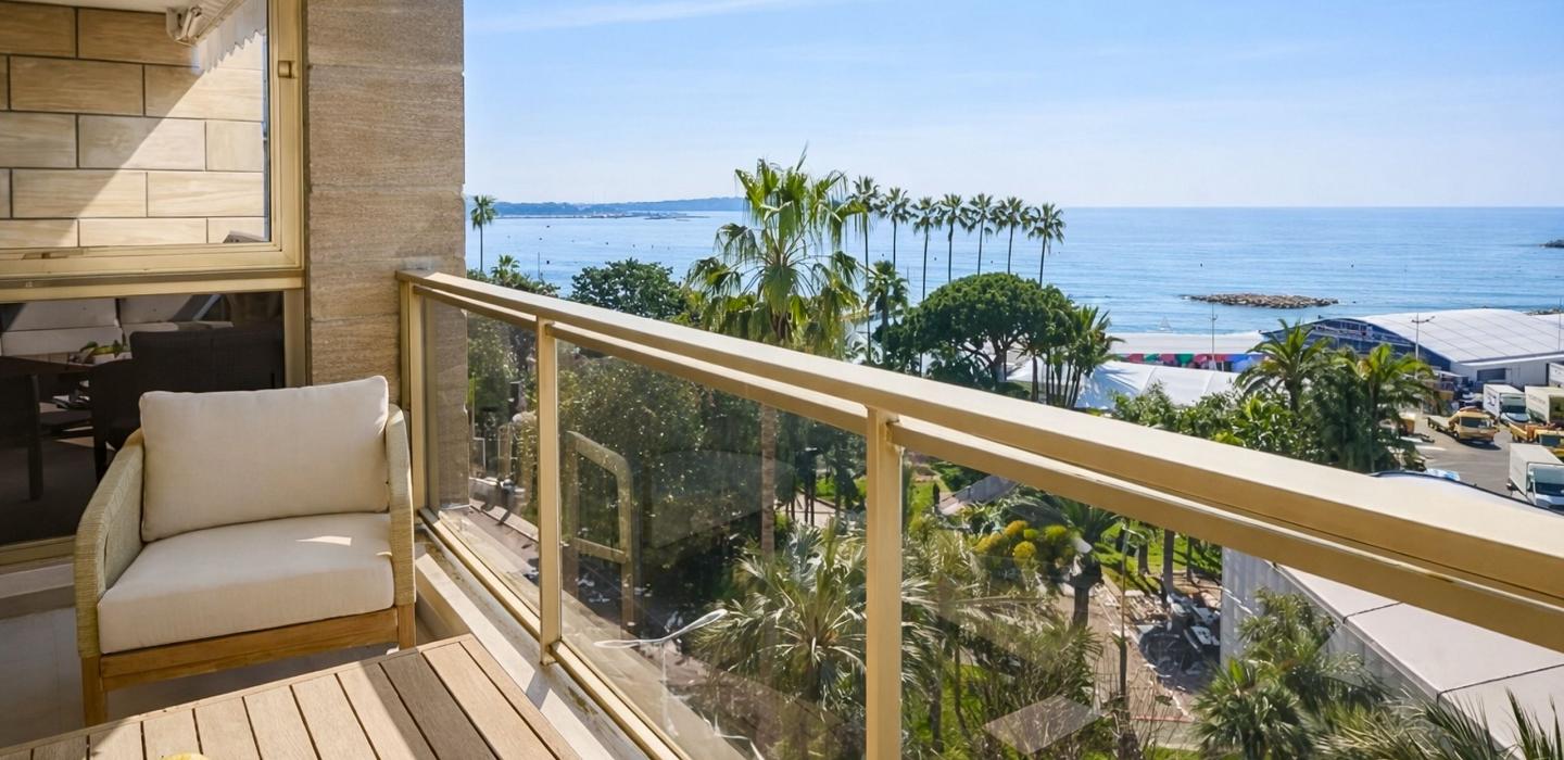 Azu174 - Three-bedroom apartment on La Croisette