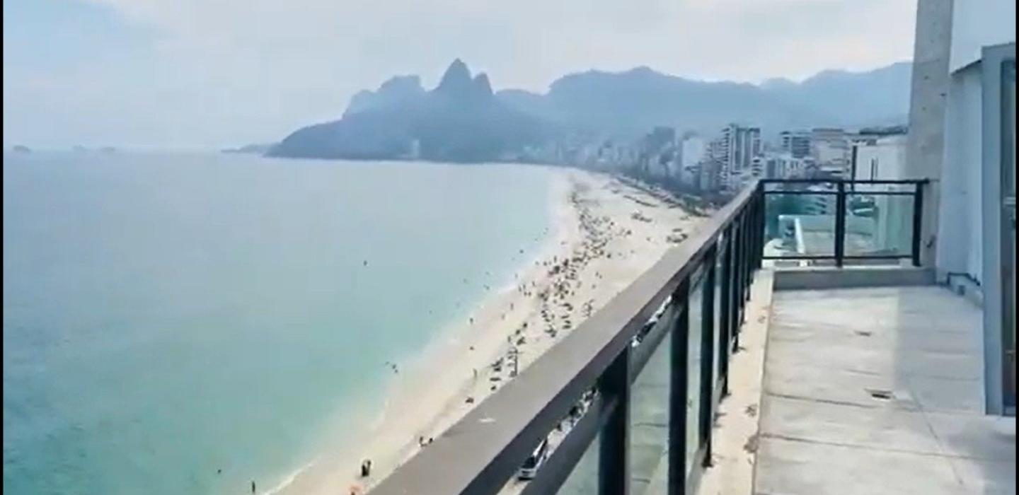 Rio146 - Duplex Penthouse dans le meilleur immeuble d'Arpoador