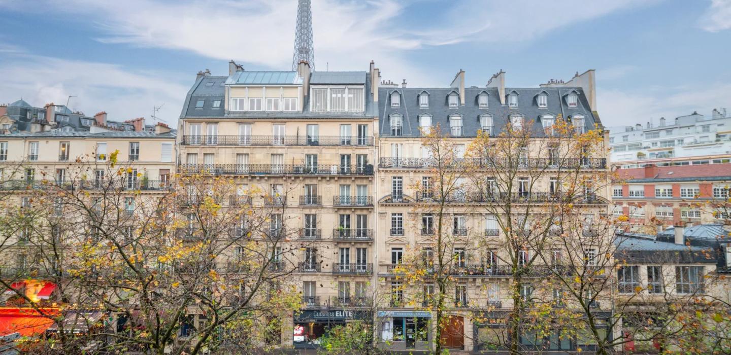 Par061 - Luxury 3 bedroom apartment for sale in Paris 7
