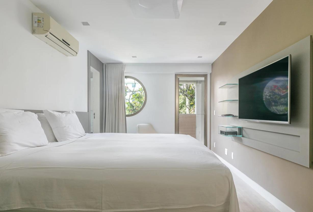 Rio281 – Duplex Apartment for Sale in Leblon