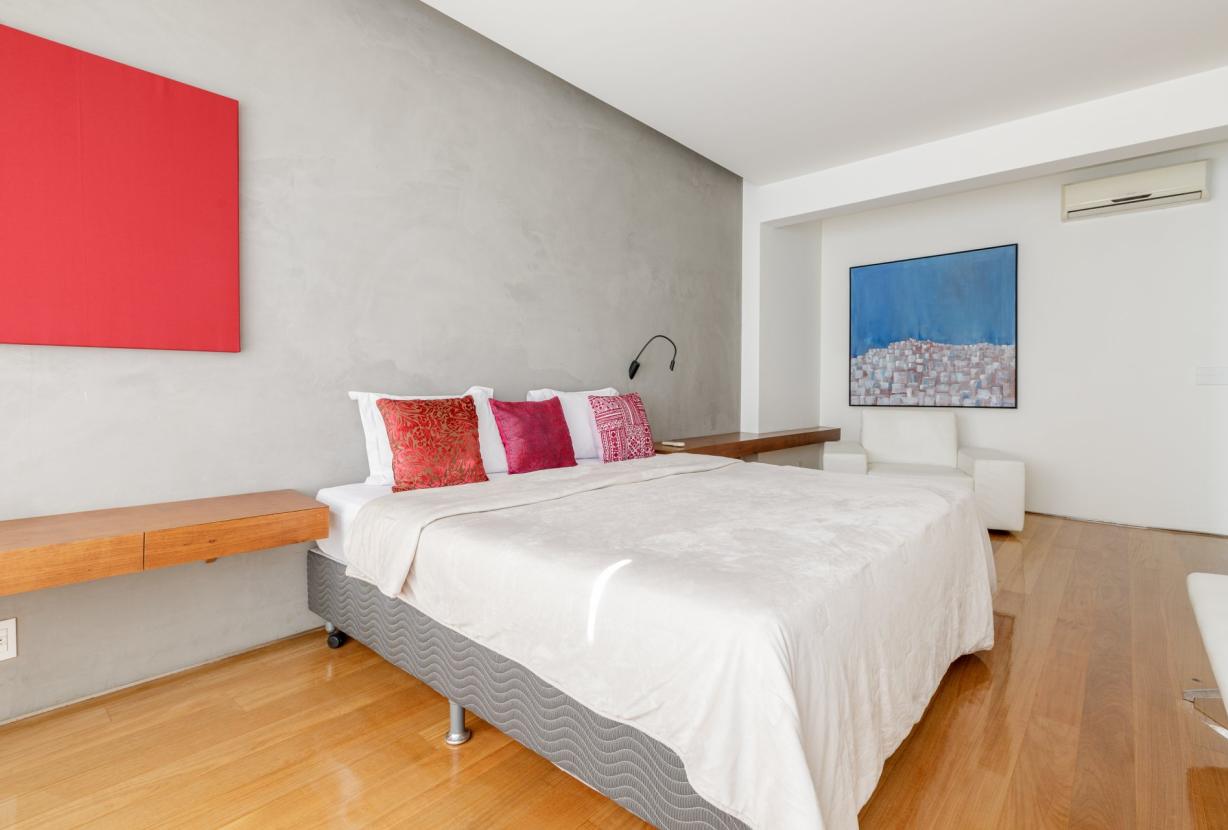 Rio029 - Spacious 4 bedroom penthouse in Ipanema for sale
