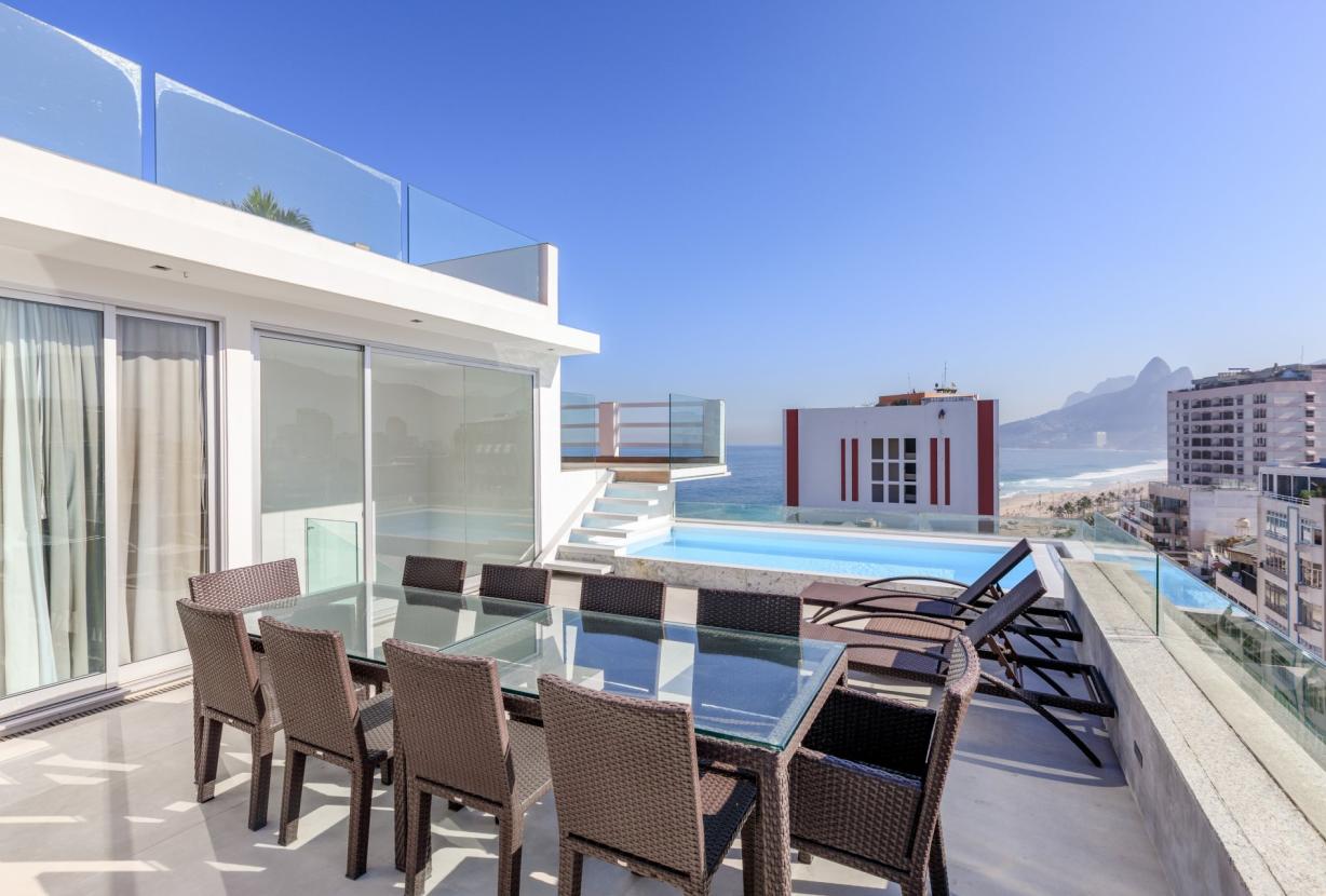 Rio029 - Spacious 4 bedroom penthouse in Ipanema for sale