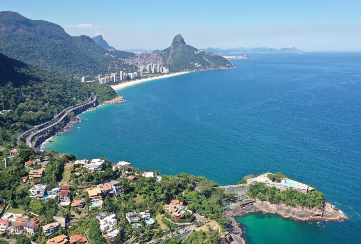 Rio052 - Belle villa avec vue fabuleuse sur la mer à Joá