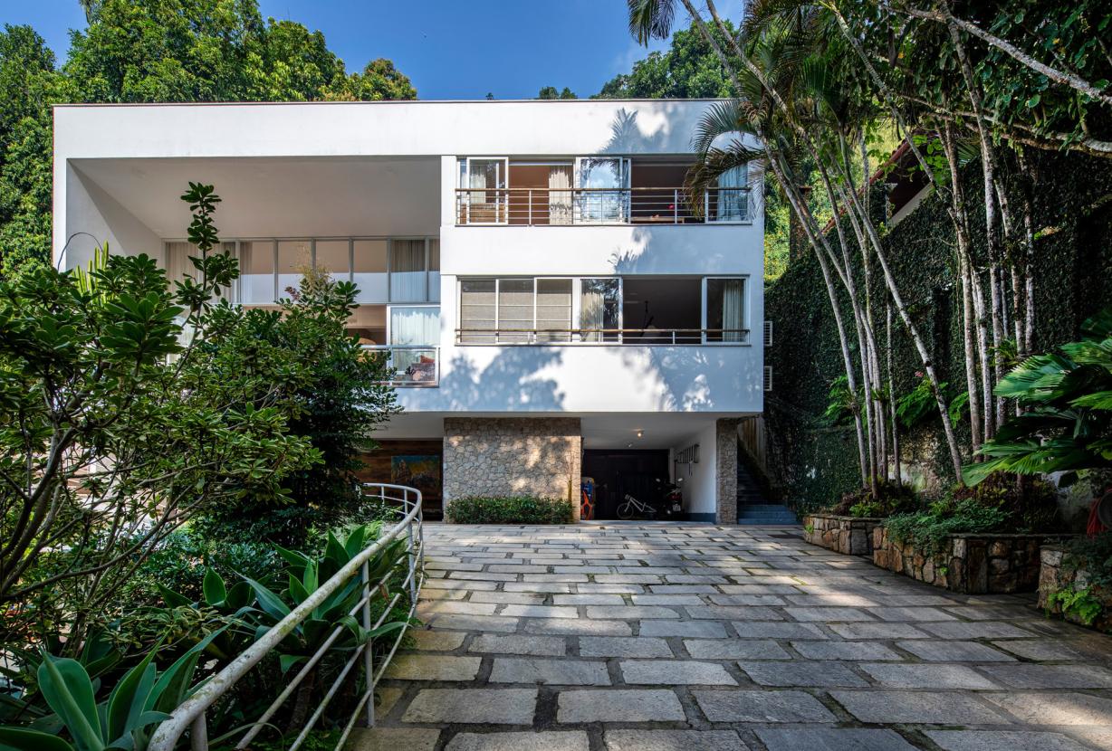 Rio056 - House in Gavea