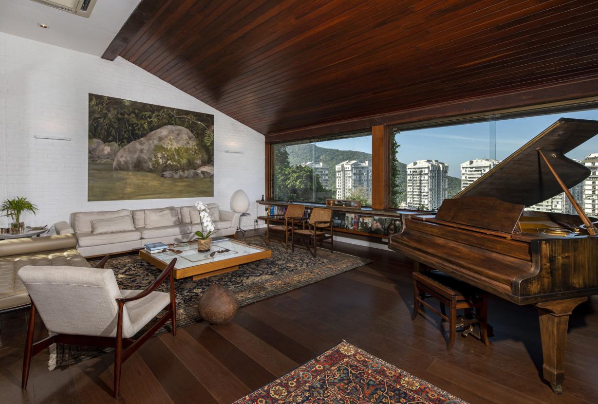 Rio103 - Beautiful renovated house with pool in Sao Conrado