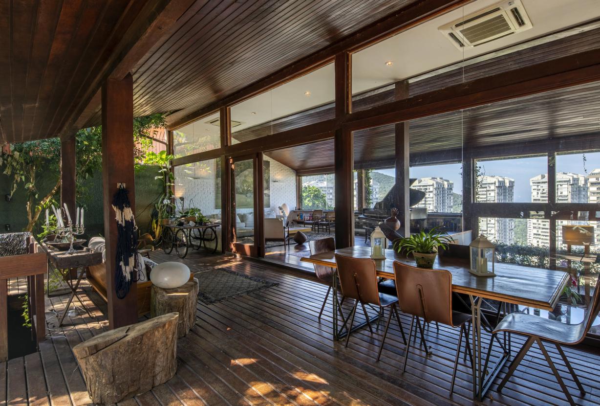 Rio103 - Hermosa casa renovada con piscina en Sao Conrado