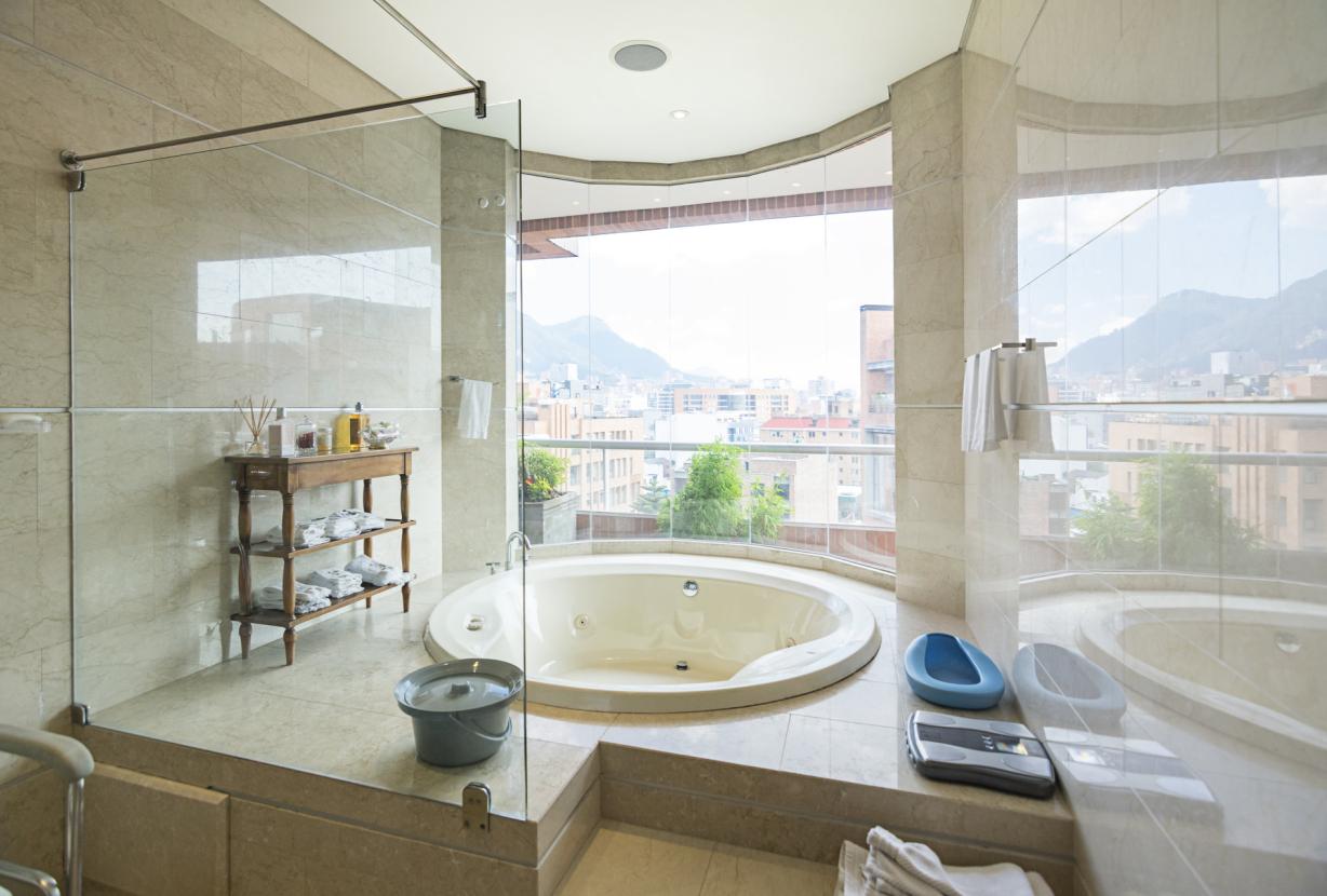 Bog155 - Triplex Penthouse with 4 bedrooms in Bogota