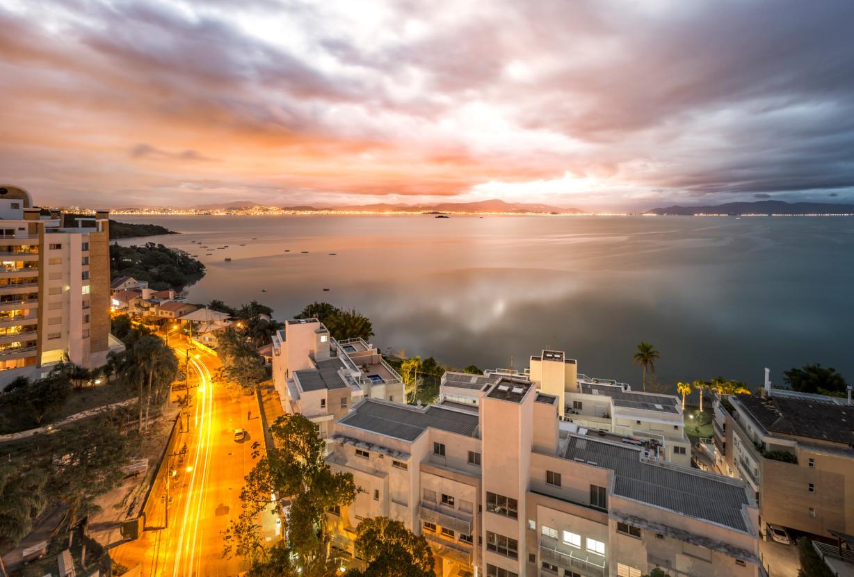 Flo021 - Cobertura em Florianópolis