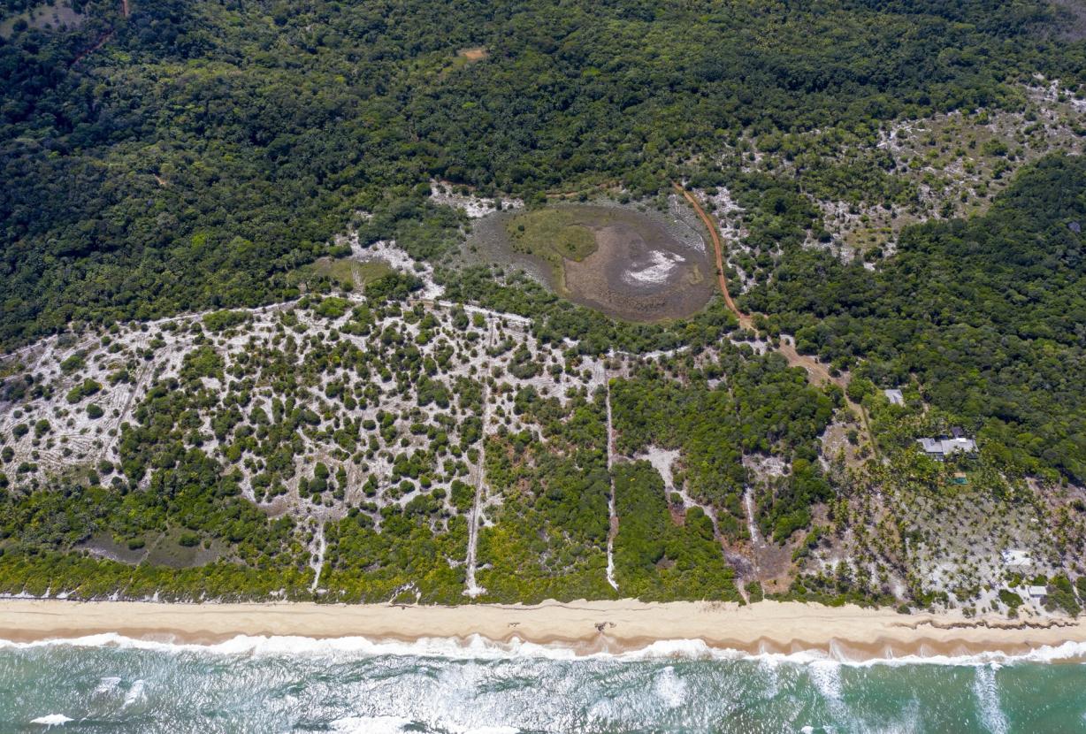 Bah705 - Large plot in Itacaré