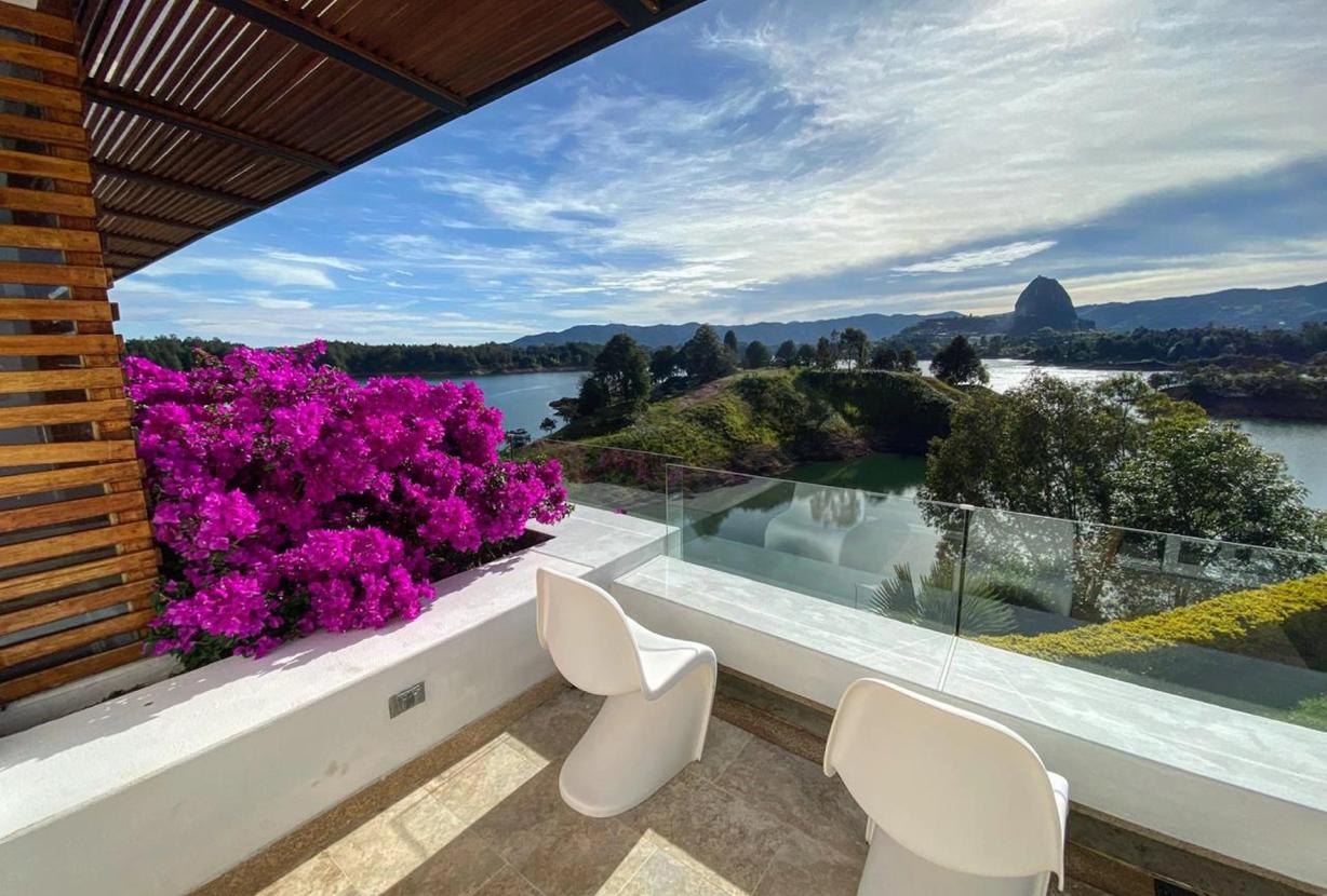 Med106 - Espetacular casa de campo com 6 quartos em Guatapé