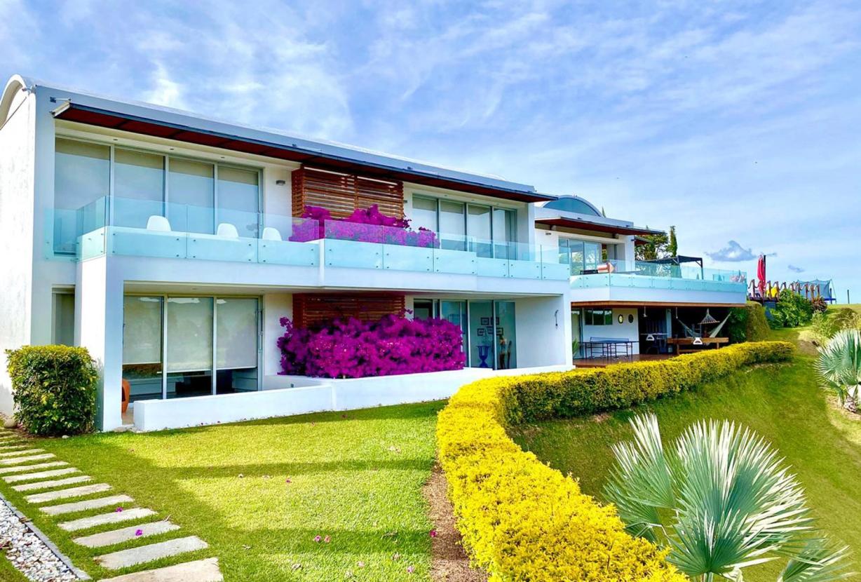 Med106 - Espetacular casa de campo com 6 quartos em Guatapé