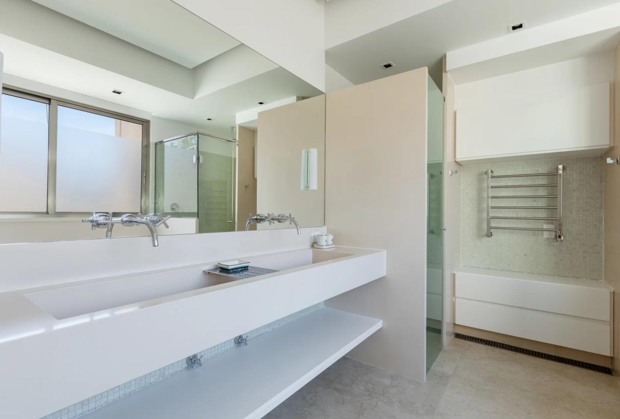 Rio038 - Design & Sea — Contemporary Duplex by Paula Neder