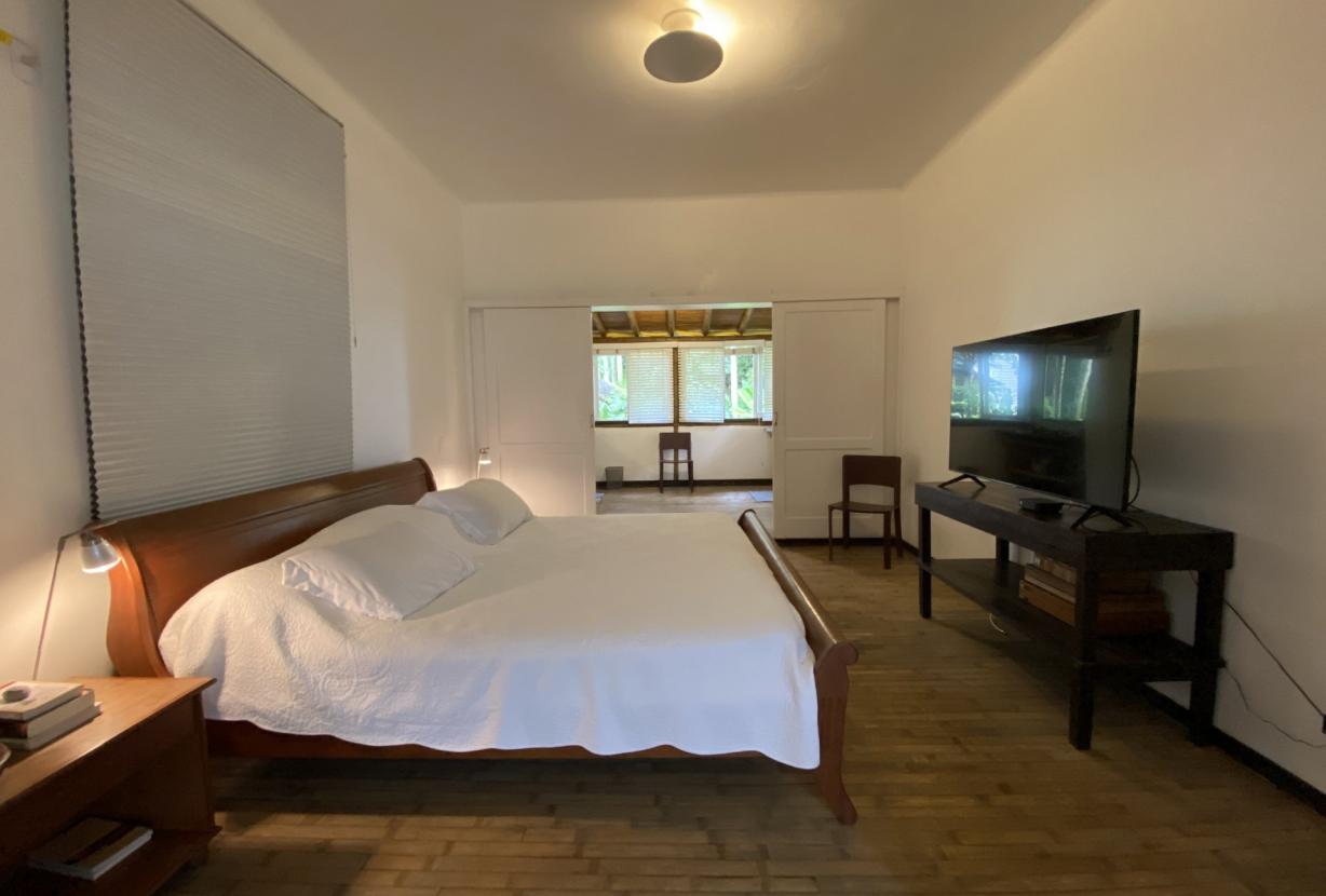 Rio412 - Linda casa com jardins e piscina na Gávea
