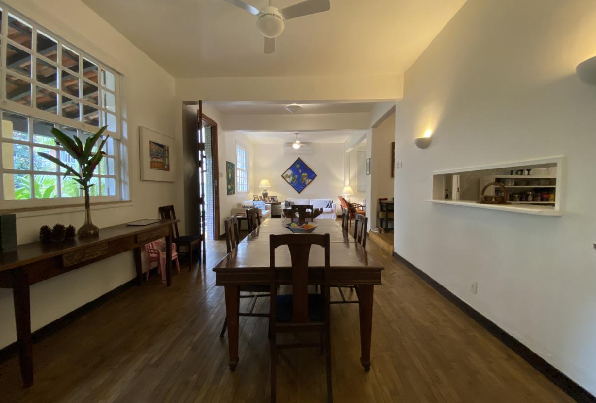 Rio412 - Linda casa com jardins e piscina na Gávea