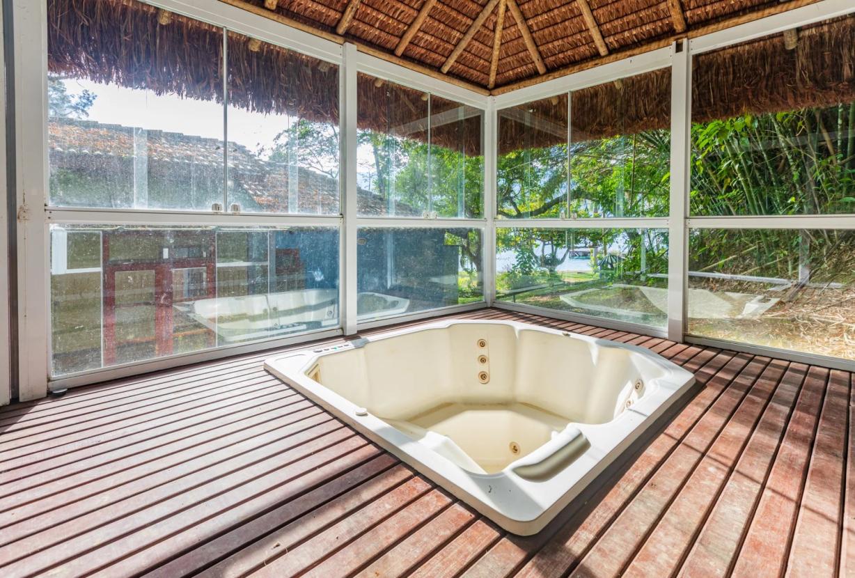 Ang049 - Beautiful house on an island in Angra dos Reis