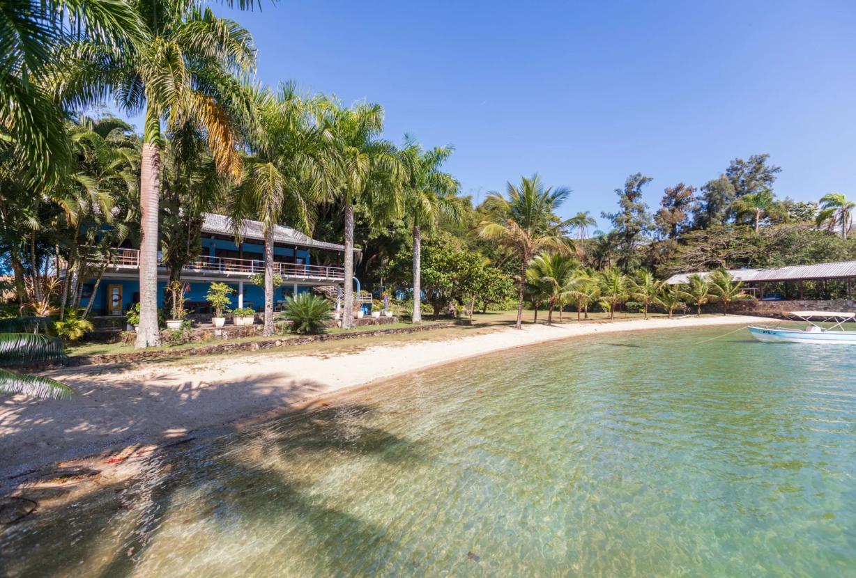 Ang049 - Hermosa casa en una isla en Angra dos Reis