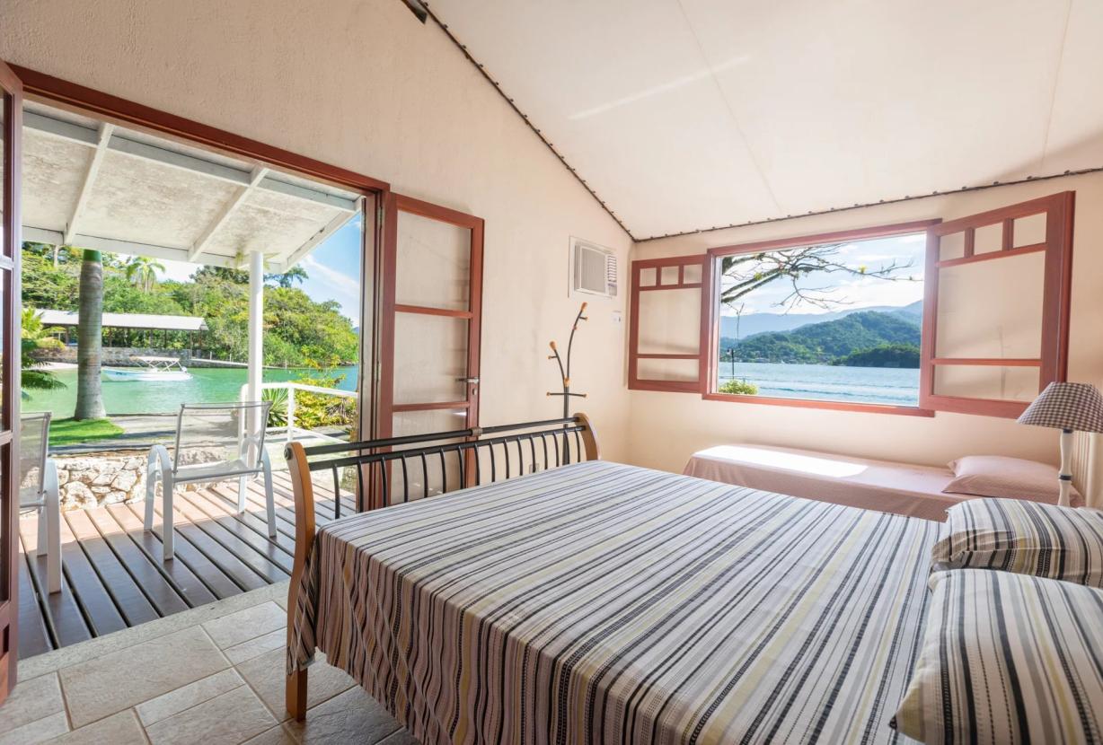 Ang049 - Hermosa casa en una isla en Angra dos Reis