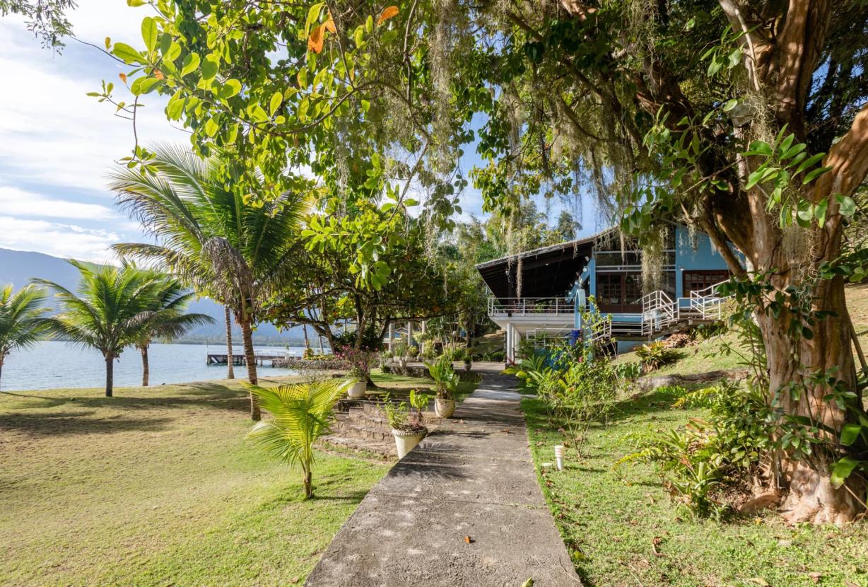Ang049 - Hermosa casa en una isla en Angra dos Reis