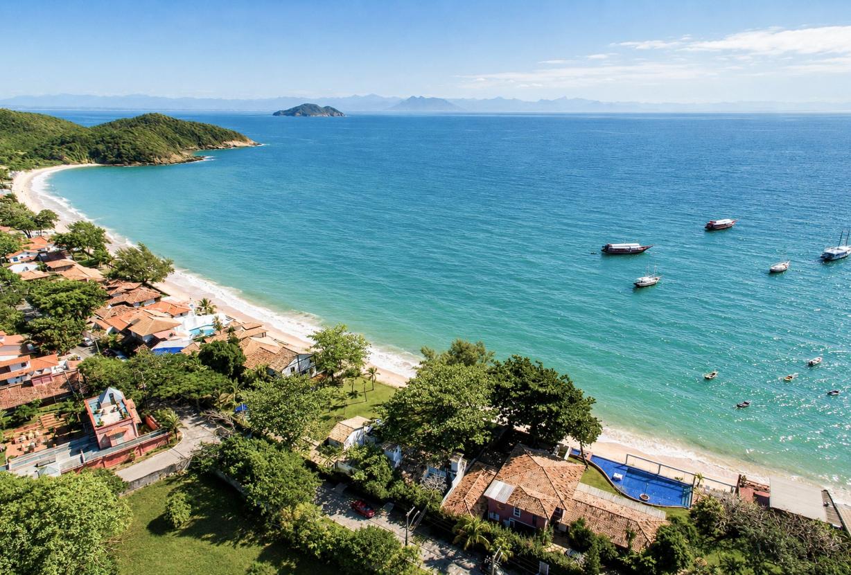 Buz005 - Beautiful mansion in front of the sea in Búzios