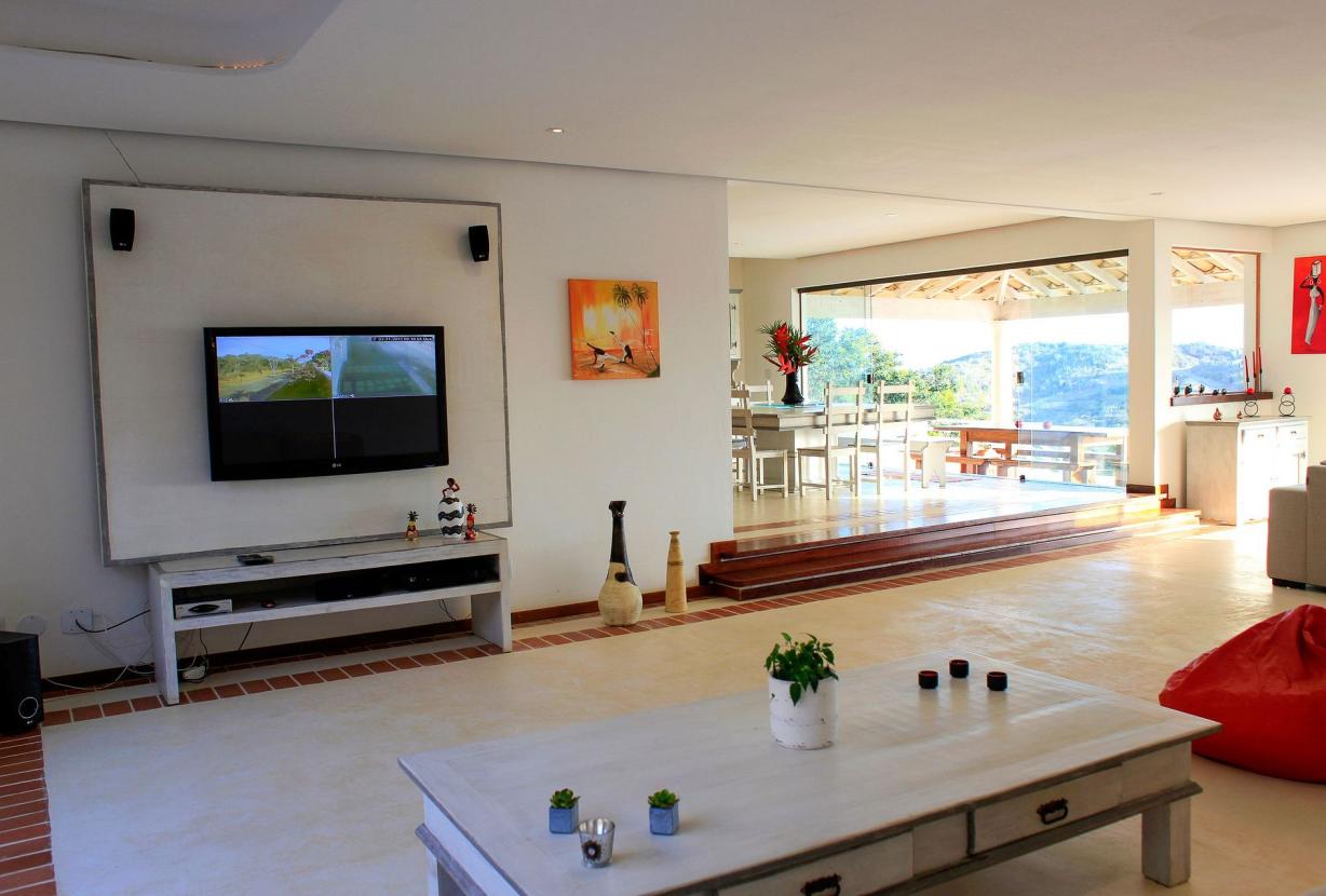 Buz012 - Beautiful 4 bedrooms villa with pool in Búzios