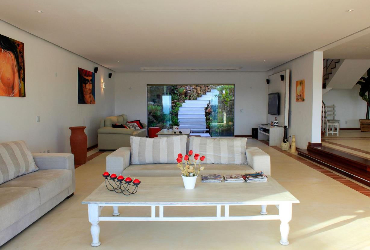 Buz012 - Beautiful 4 bedrooms villa with pool in Búzios