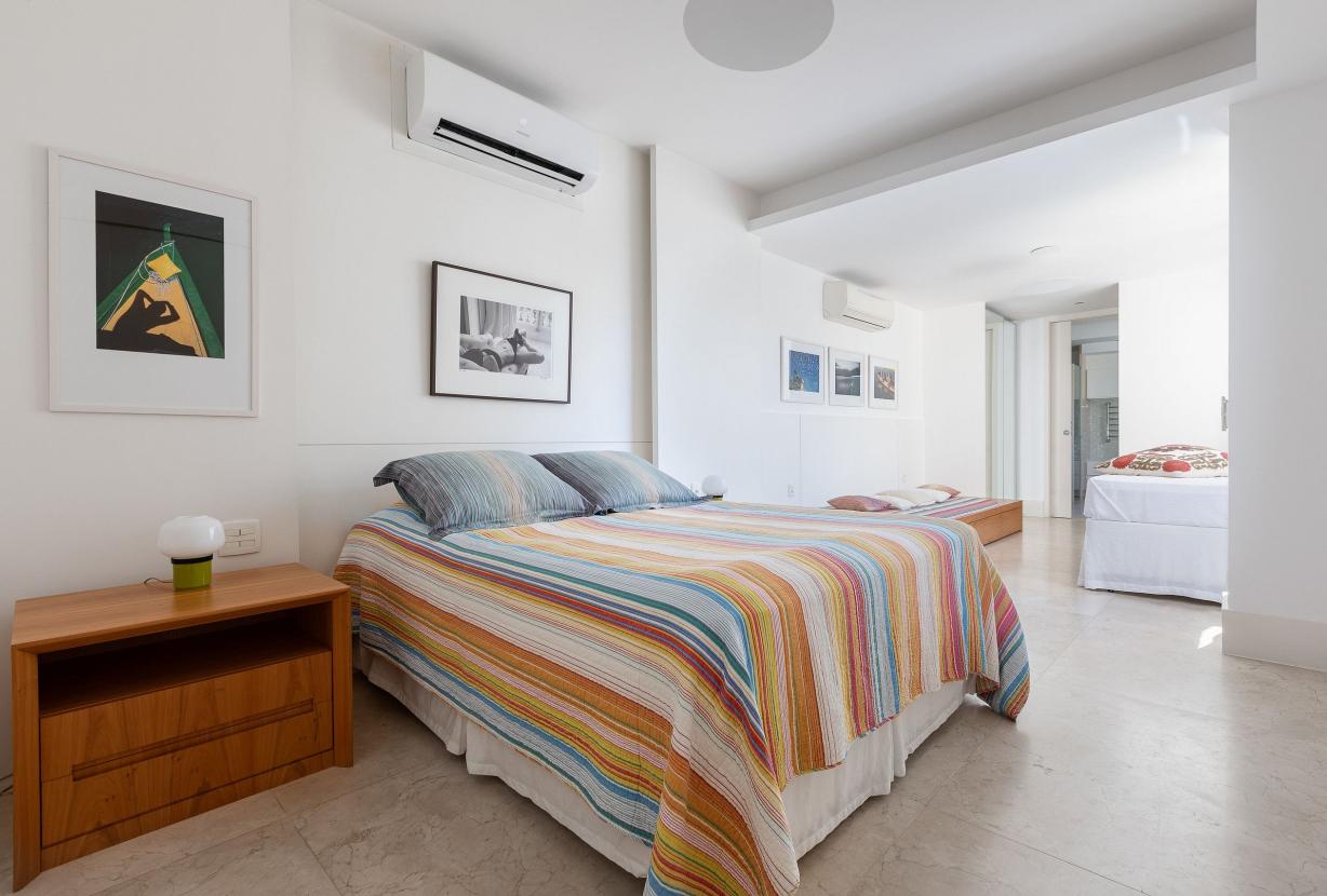 Rio038 - A Contemporary Duplex on the Oceanfront