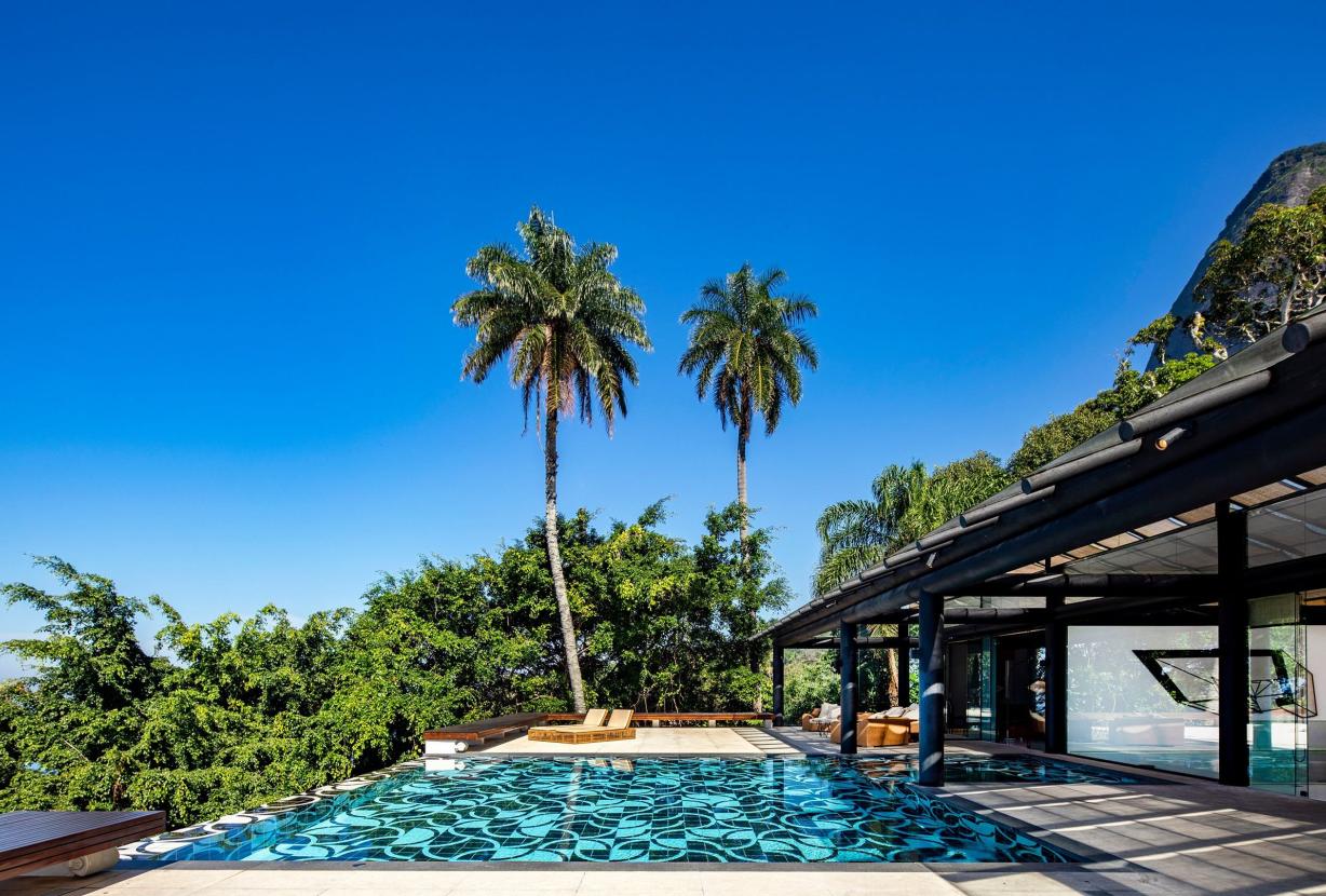 Rio003 - Casa contemporânea com piscina em São Conrado