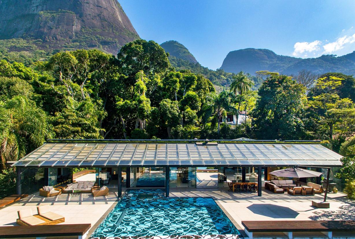 Rio003 - Casa contemporânea com piscina em São Conrado