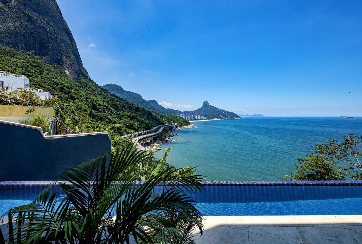 Rio012 - Mansión de 5 suites con piscina frente al mar