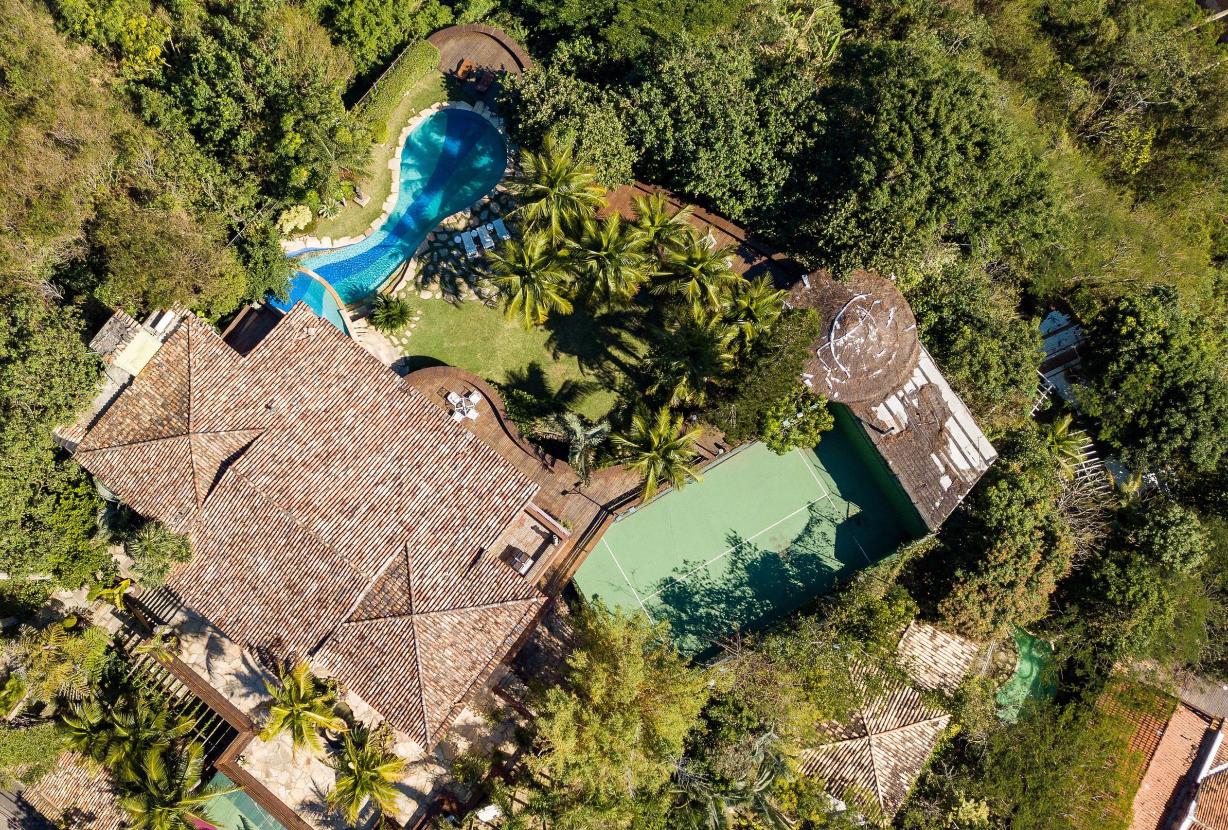 Rio591 - Villa en Joá con 5 suites y vista para Barra