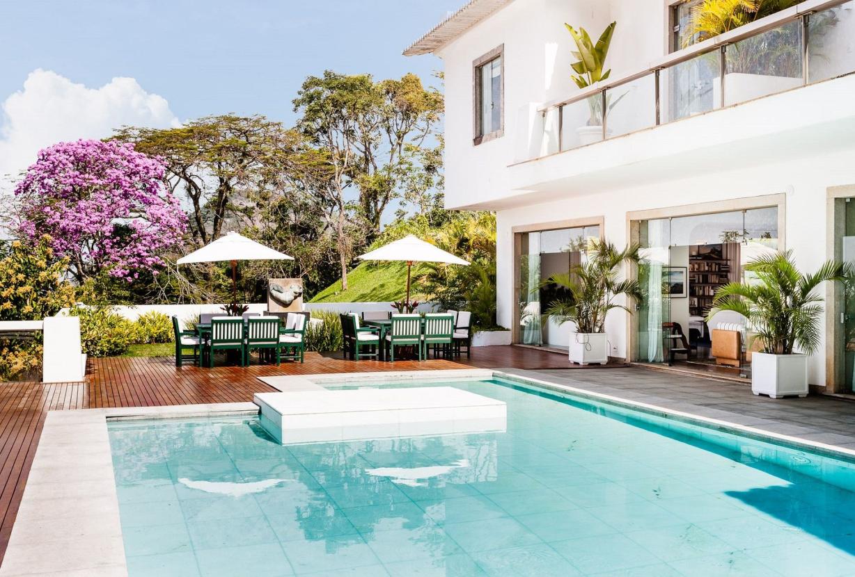 Rio180 - Luxury 7 bedroom villa with pool in Santa Teresa