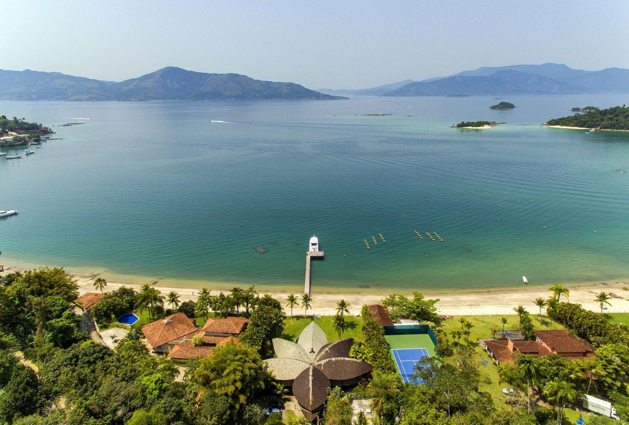 Ang001 - Lujosa villa junto al mar en Angra dos Reis