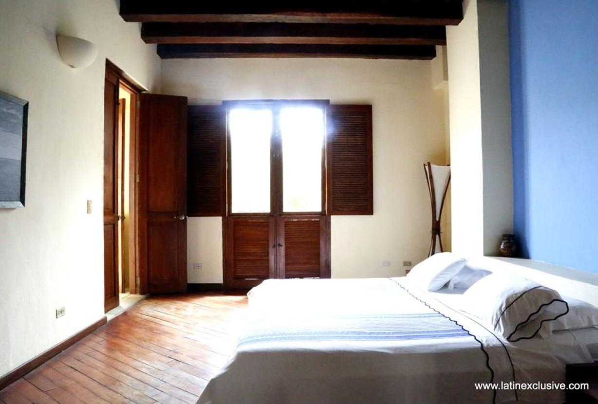 Car080 - Luxurious villa in the Old City of Cartagena