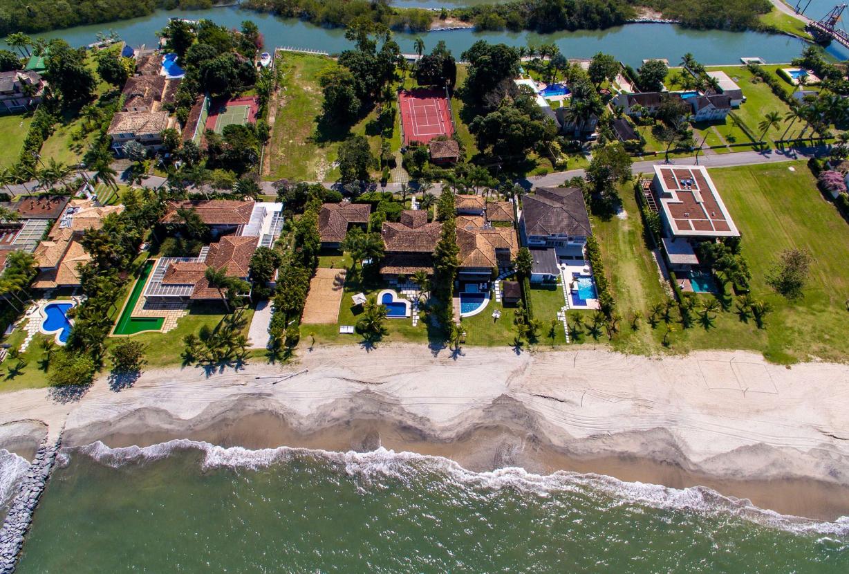 Ang027 - Casa de luxo em frente ao mar em Angra dos Reis