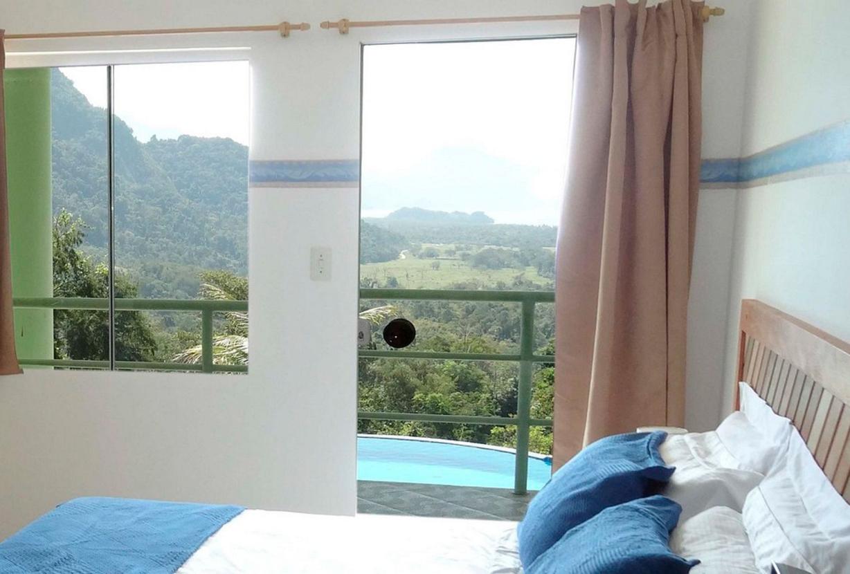 Pty004 - 7 bedroom villa with breathtaking views in Paraty