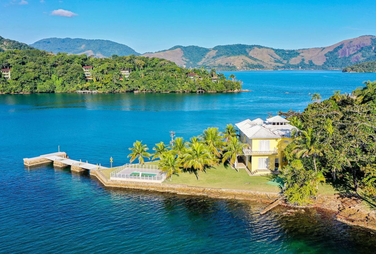 Ang036 - Villa sur l'île de Cavaco à Angra dos Reis