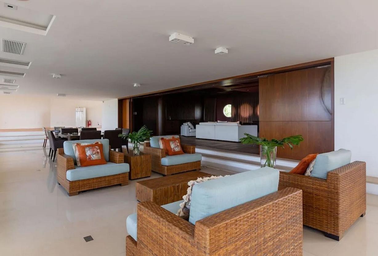 Flo003 - Magnífica residencia beira-mar de 7 quartos em Florianópolis