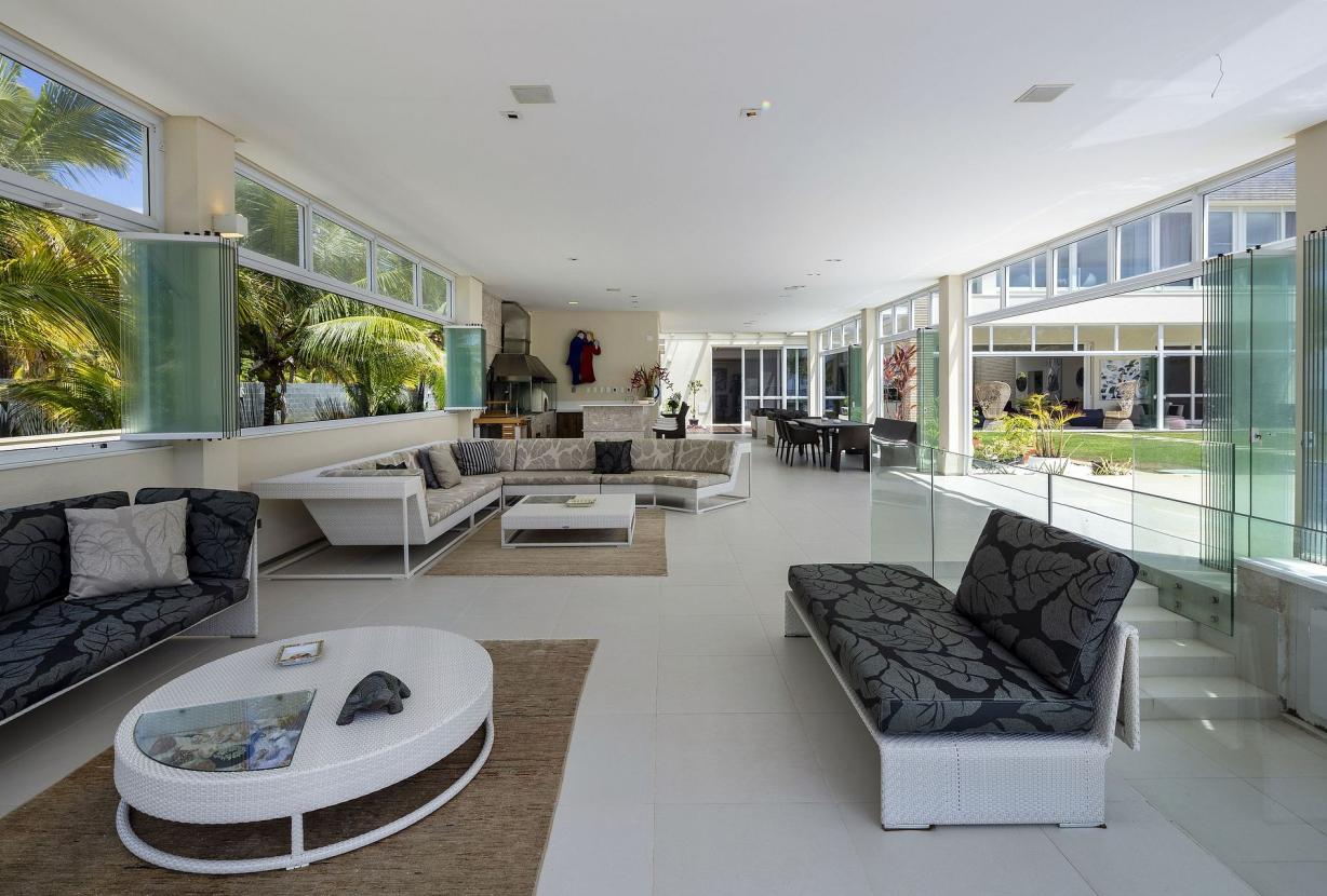 Bah450 - Luxurious mansion near the beach in Camaçari